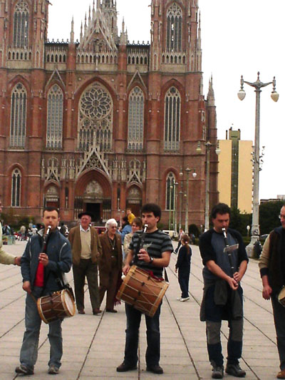 Txistulariak in the Moreno Plaza in La Plata taken by Maitena Etcheverry